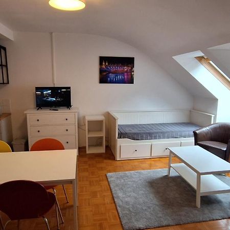 Flataid Apartment Obere Bahnstrasse - Grazer Messe Zewnętrze zdjęcie
